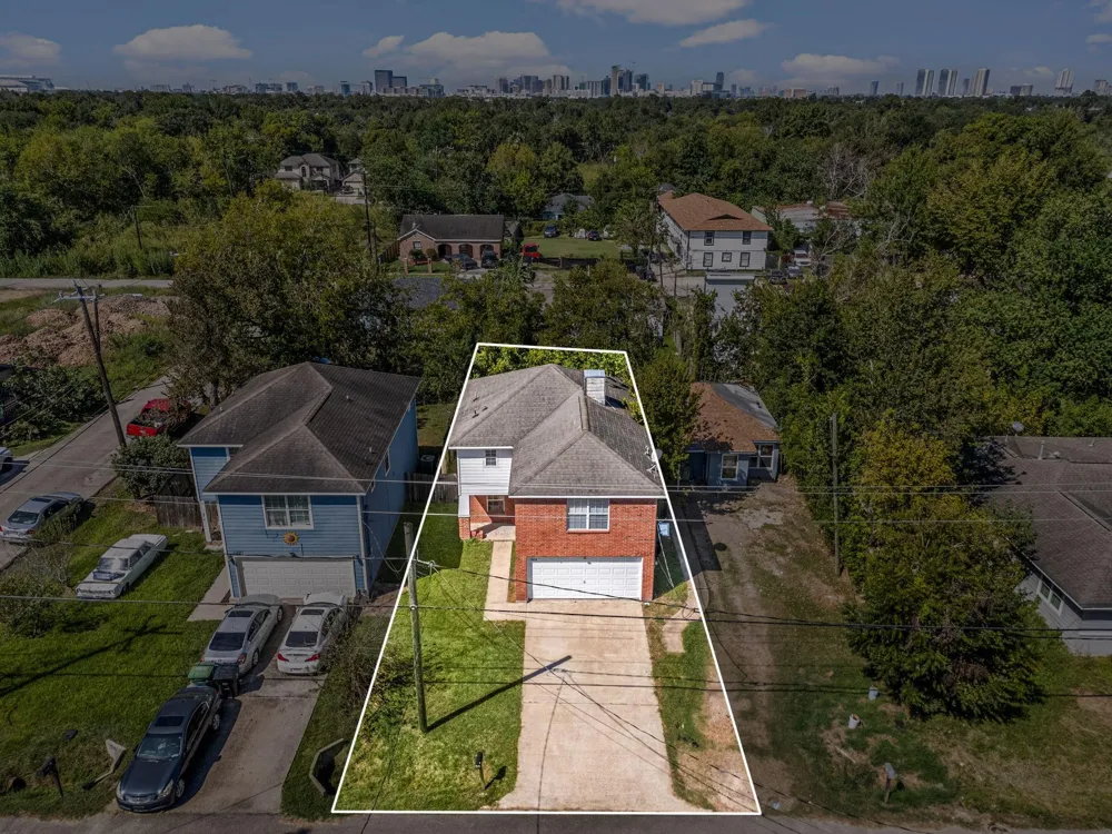 6418 England Street Houston, TX 77021