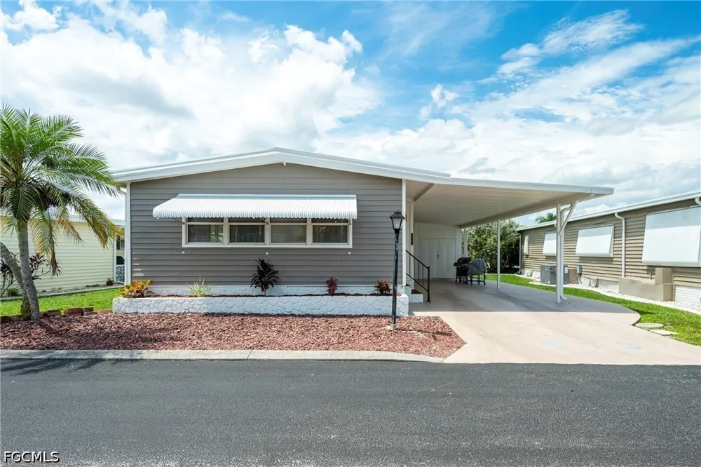 Hogan Drive North Fort Myers, FL 33903