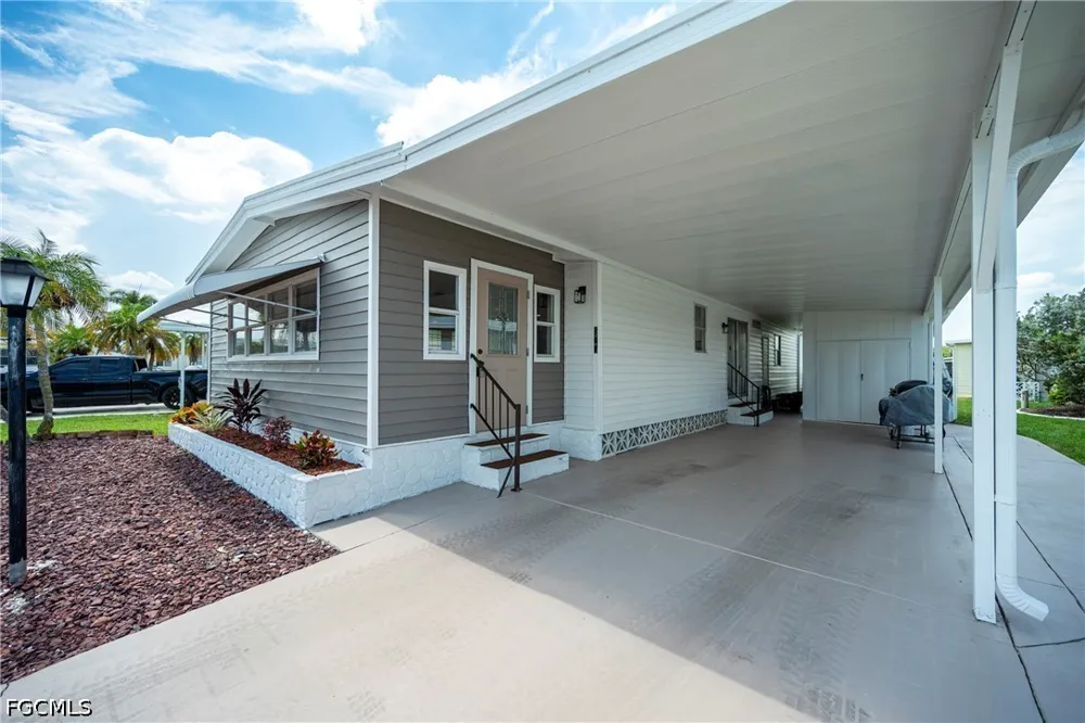 Hogan Drive North Fort Myers, FL 33903