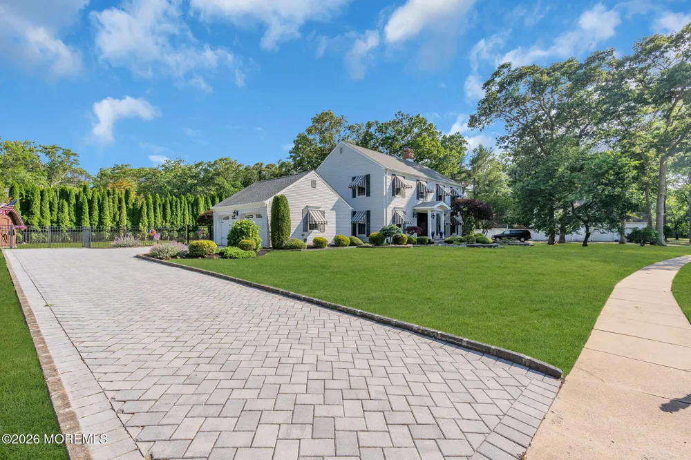 1537 Toboggan Run Manasquan, NJ 08736