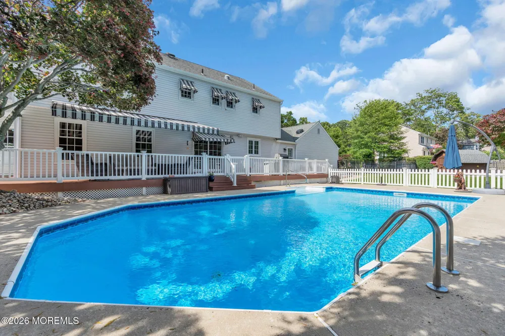 1537 Toboggan Run Manasquan, NJ 08736