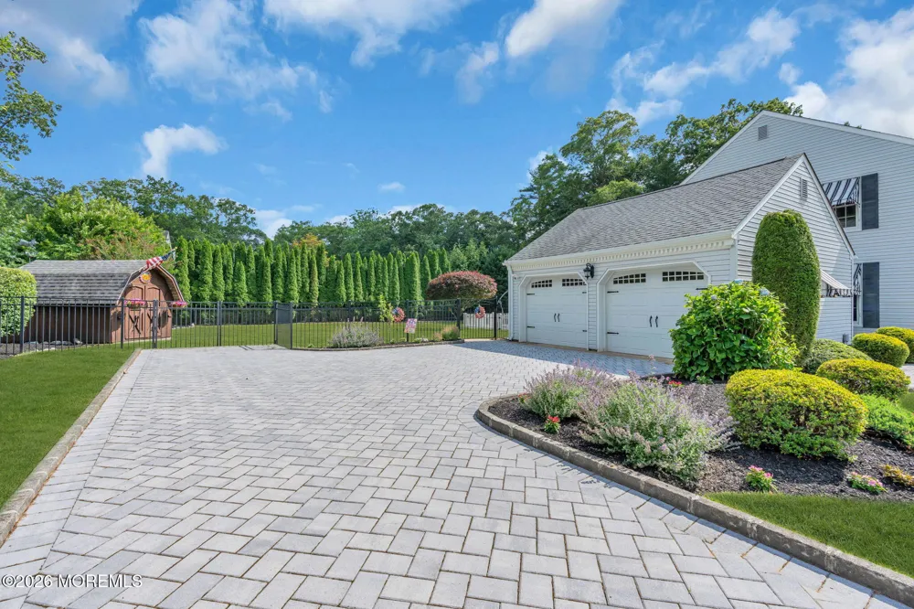 1537 Toboggan Run Manasquan, NJ 08736