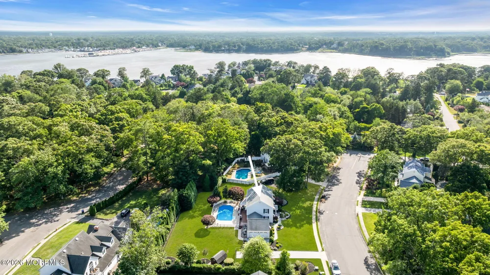 1537 Toboggan Run Manasquan, NJ 08736