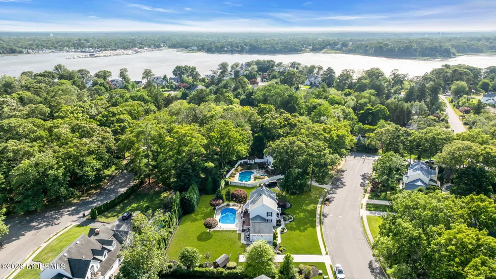 1537 Toboggan Run Manasquan, NJ 08736