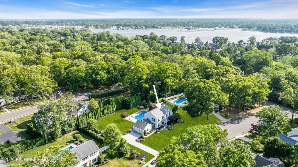 1537 Toboggan Run Manasquan, NJ 08736