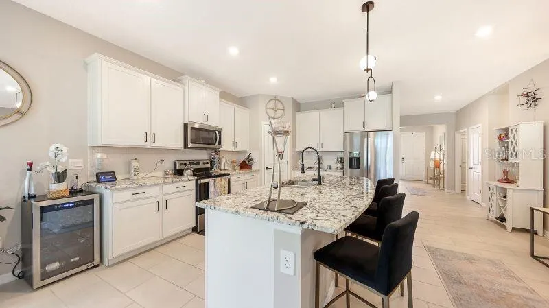 2108 MIDNIGHT PEARL DRIVE Sarasota, FL 34240
