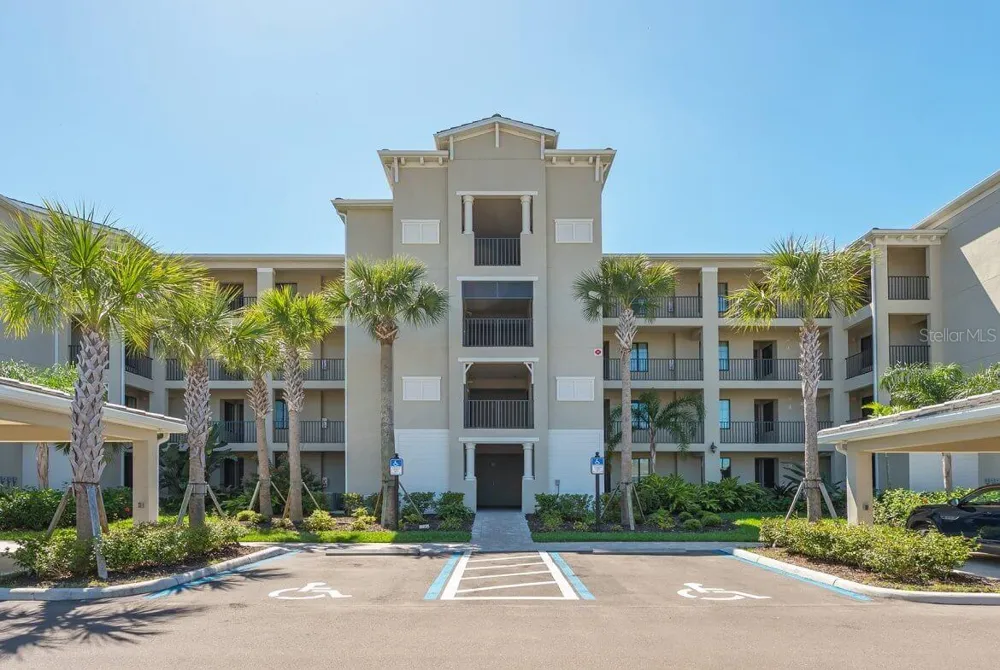 17902 GAWTHROP DRIVE #304 Lakewood Ranch, FL 34211
