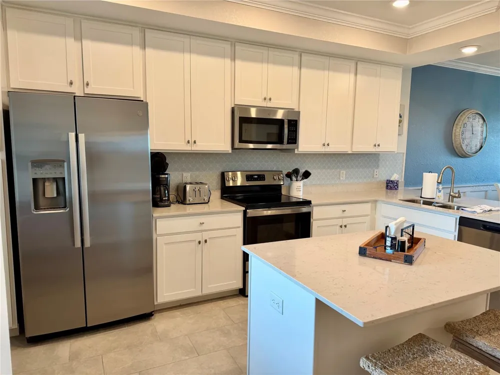 17902 GAWTHROP DRIVE #304 Lakewood Ranch, FL 34211