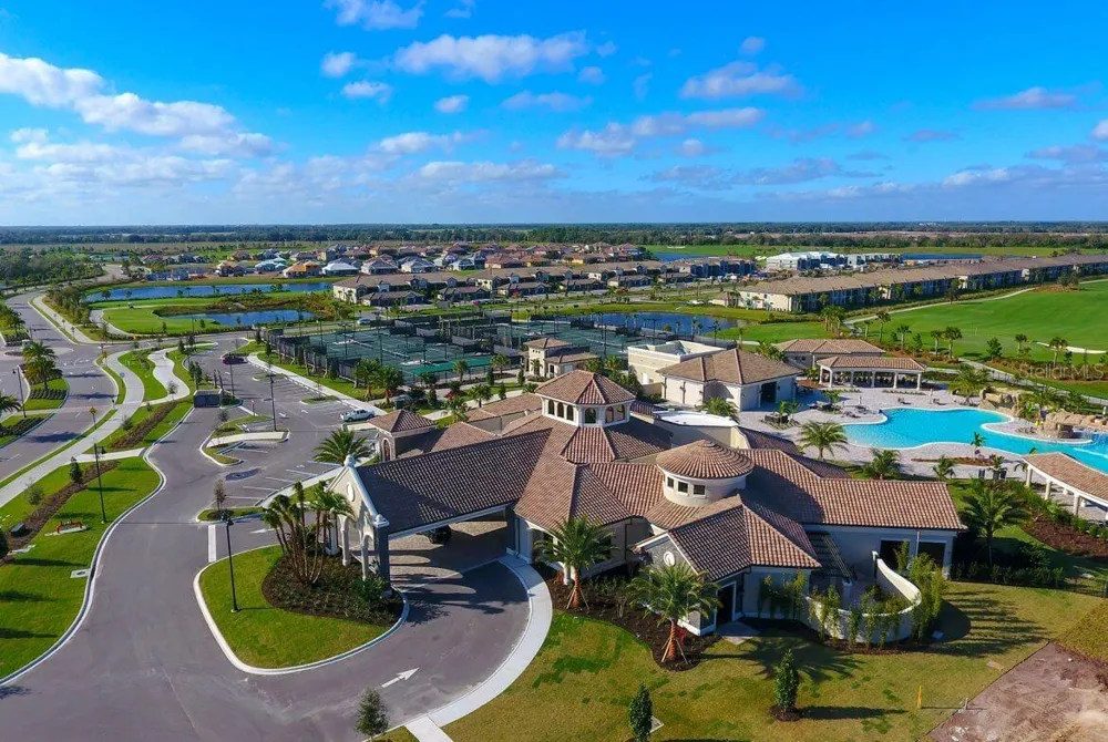 17902 GAWTHROP DRIVE #304 Lakewood Ranch, FL 34211