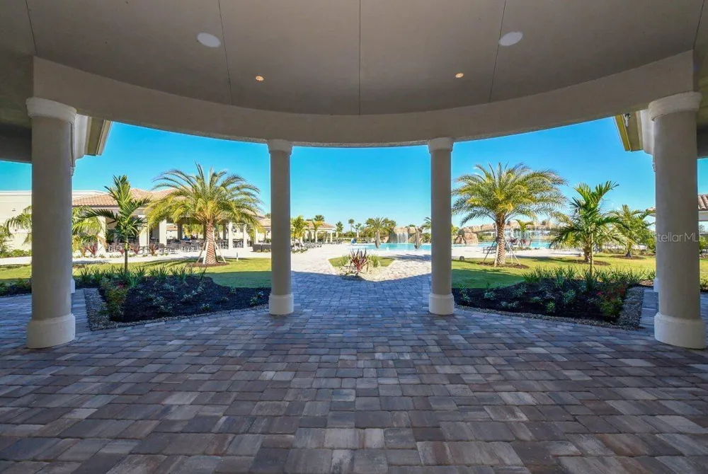 17902 GAWTHROP DRIVE #304 Lakewood Ranch, FL 34211