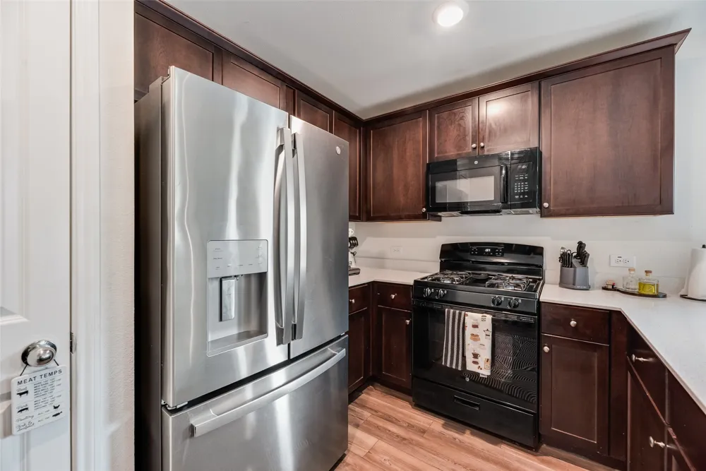 1204 Fairford Road Crandall, TX 75114