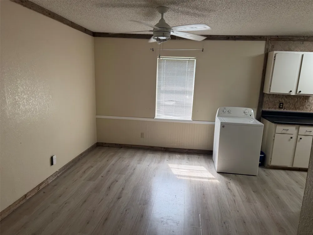 913 County Road 1003a Godley, TX 76044
