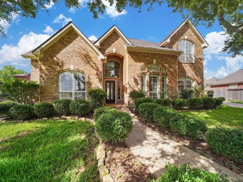 3907 Garnet Falls
