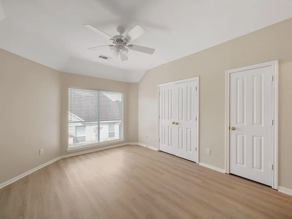 3907 Garnet Falls Sugar Land, TX 77479