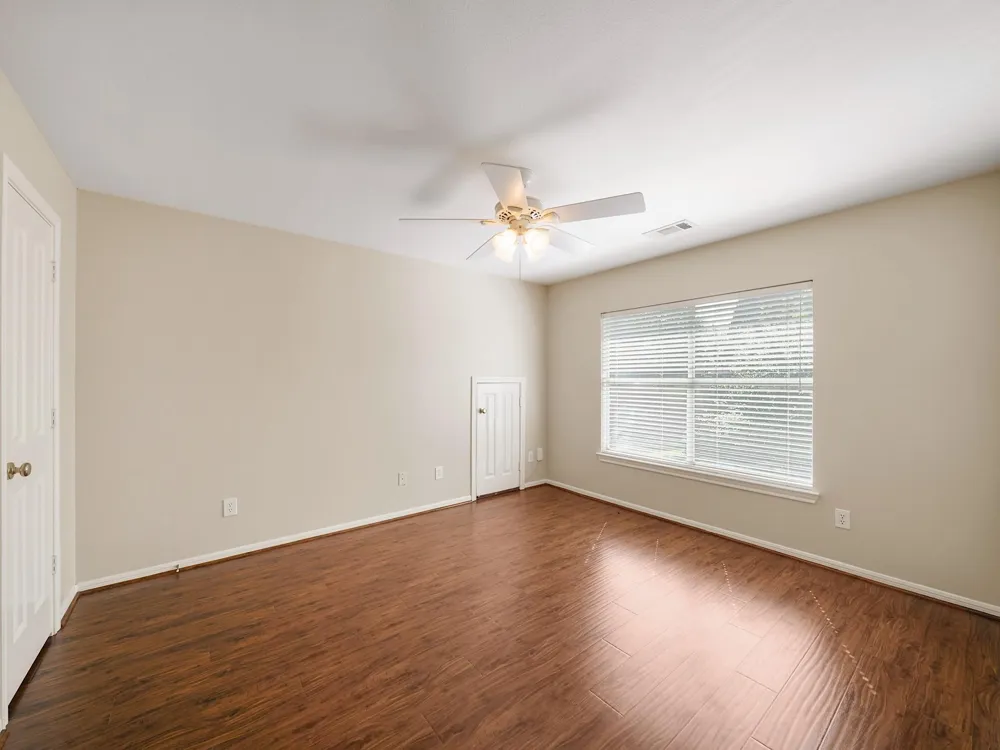 3907 Garnet Falls Sugar Land, TX 77479
