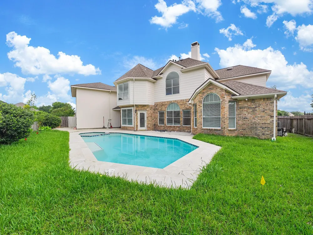 3907 Garnet Falls Sugar Land, TX 77479