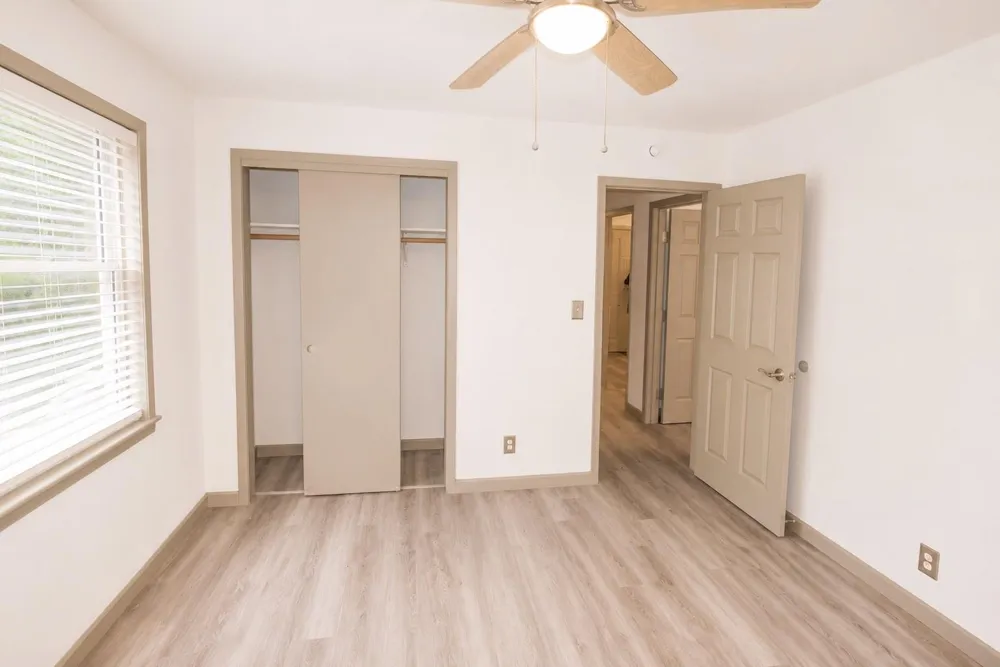 3811 Cedar Street Damon, TX 77430