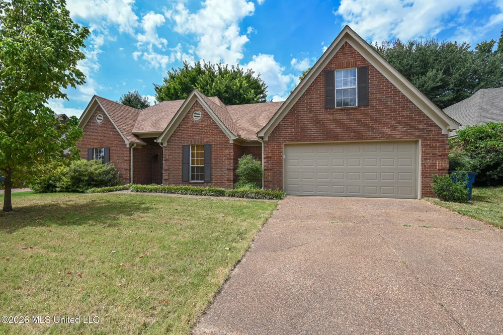 9051 Champlain Drive Olive Branch, MS 38654