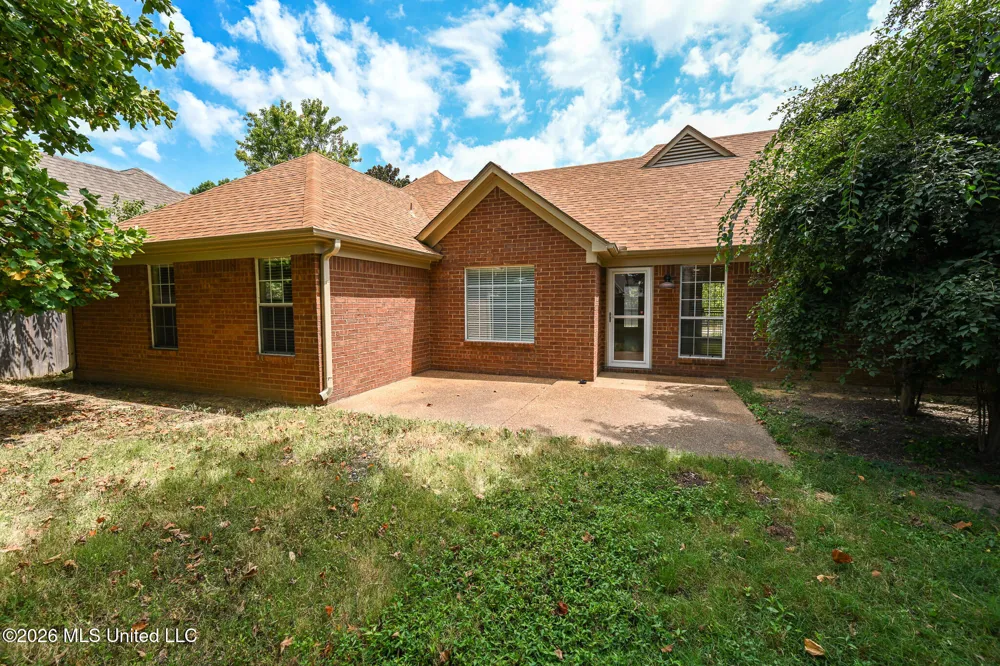 9051 Champlain Drive Olive Branch, MS 38654