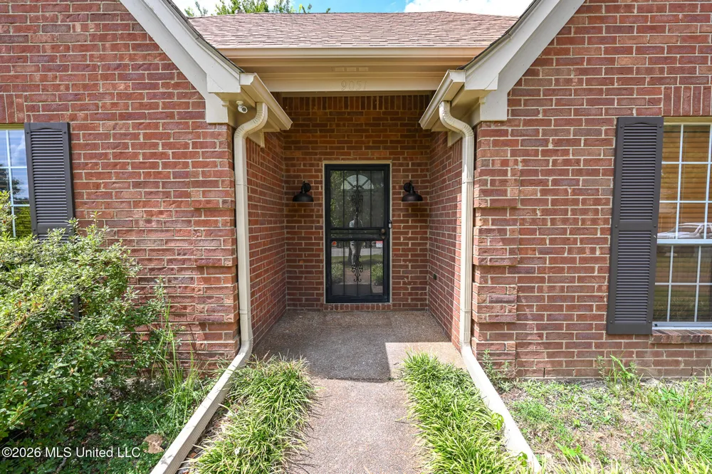 9051 Champlain Drive Olive Branch, MS 38654