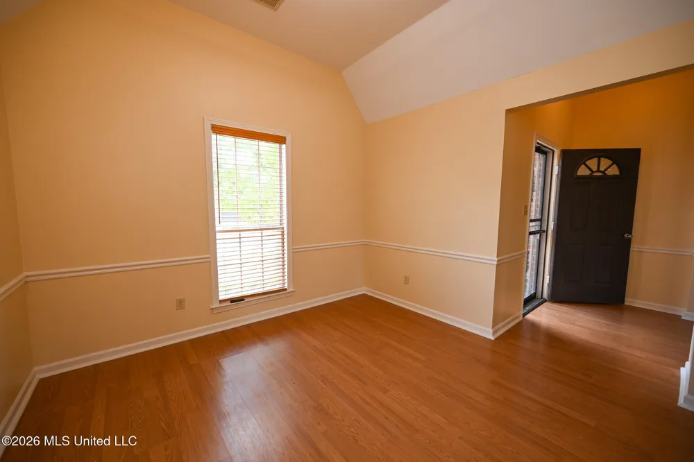 9051 Champlain Drive Olive Branch, MS 38654