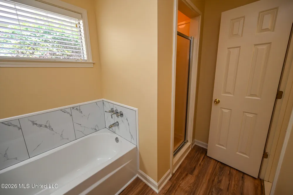 9051 Champlain Drive Olive Branch, MS 38654