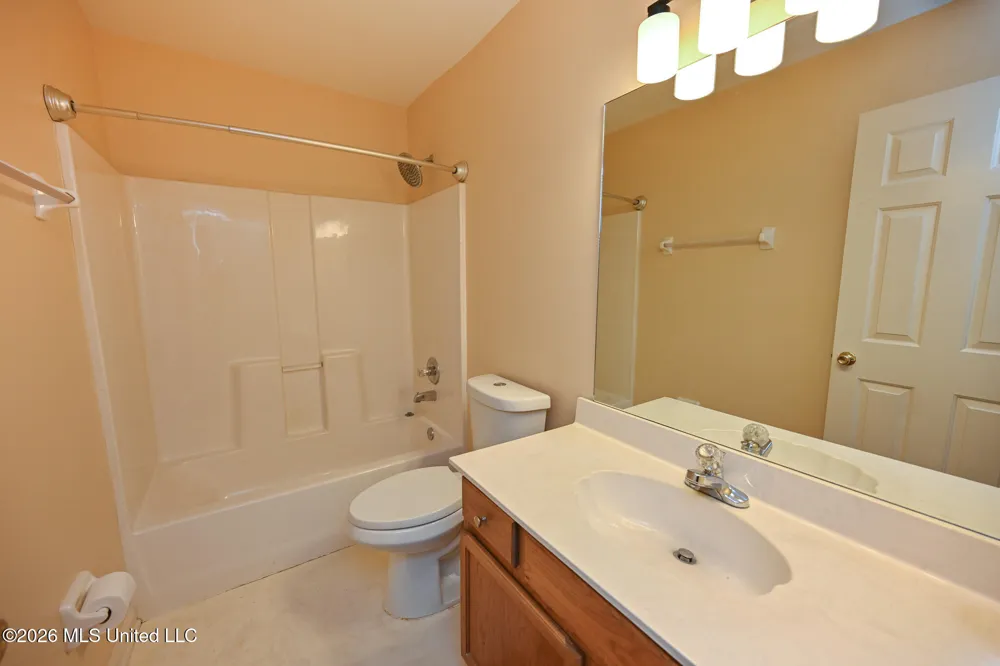 9051 Champlain Drive Olive Branch, MS 38654