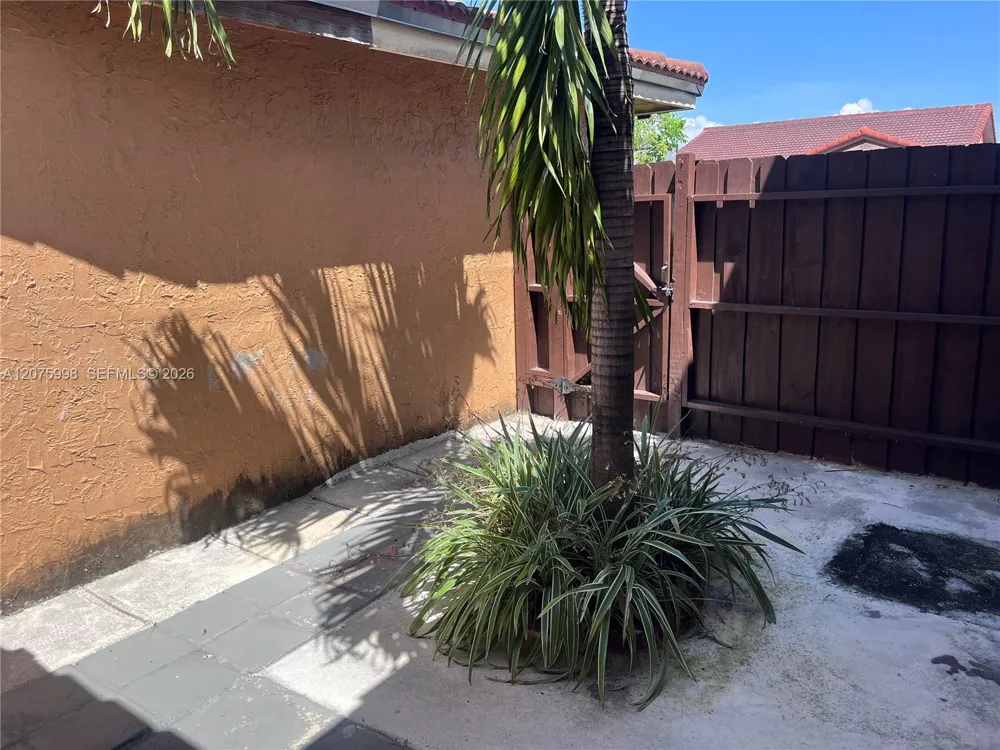 1115 SW 136th Pl #2 Miami, FL 33184
