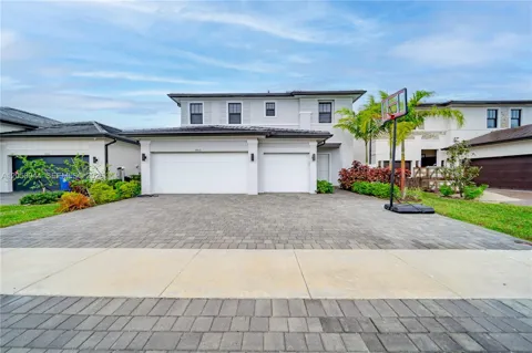 4416 SW 174th Ave