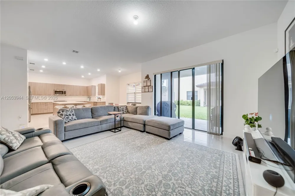 4416 SW 174th Ave Miramar, FL 33029