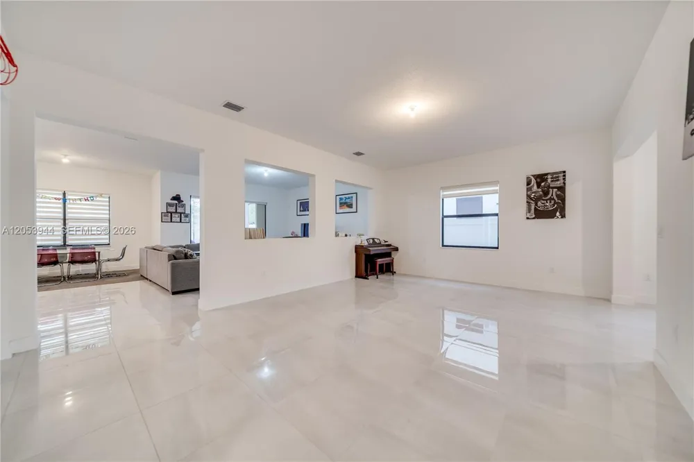 4416 SW 174th Ave Miramar, FL 33029