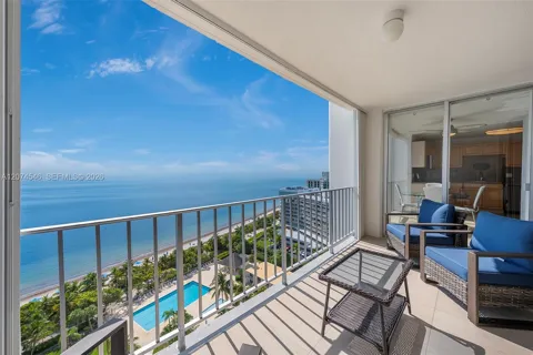 881 Ocean Dr #16F