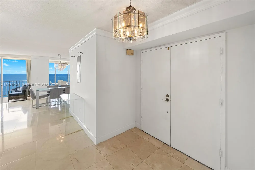 881 Ocean Dr #16F Key Biscayne, FL 33149