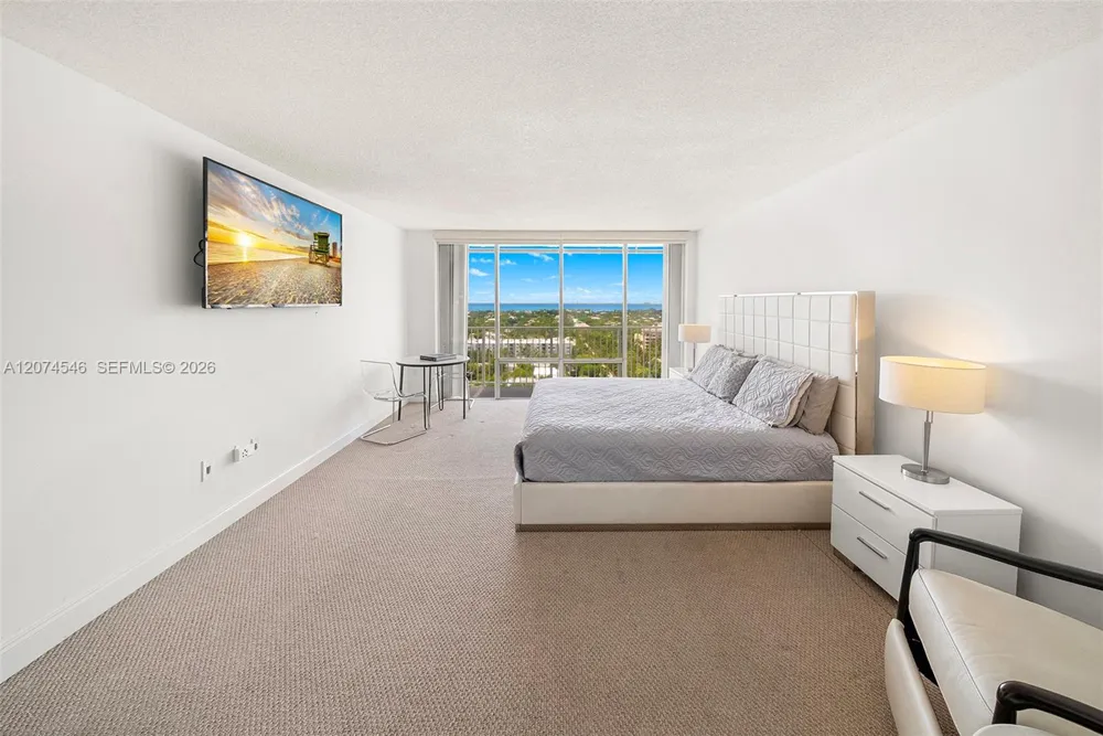 881 Ocean Dr #16F Key Biscayne, FL 33149