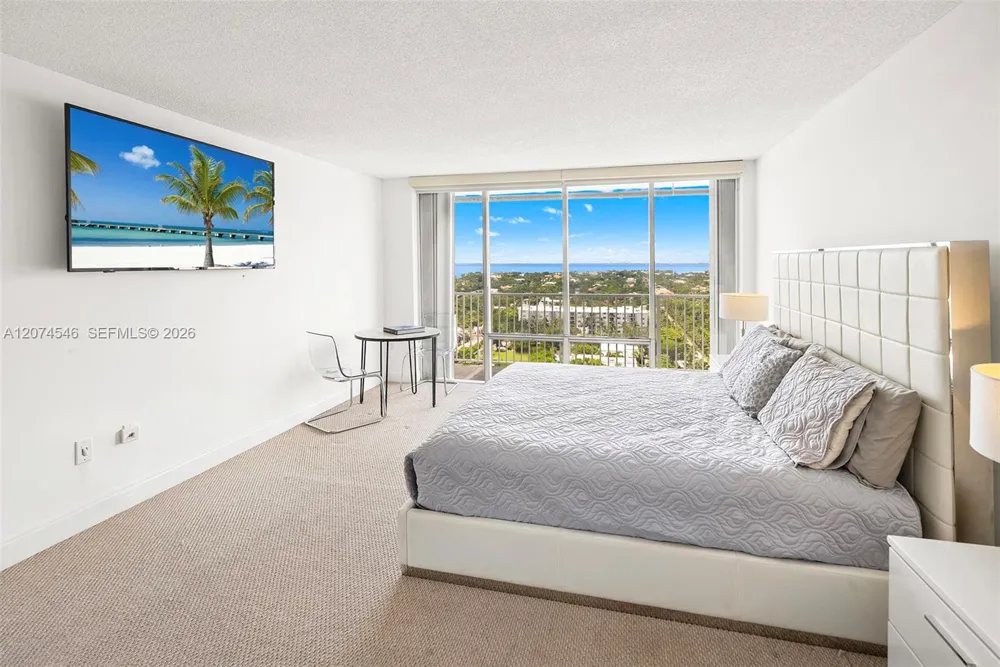 881 Ocean Dr #16F Key Biscayne, FL 33149