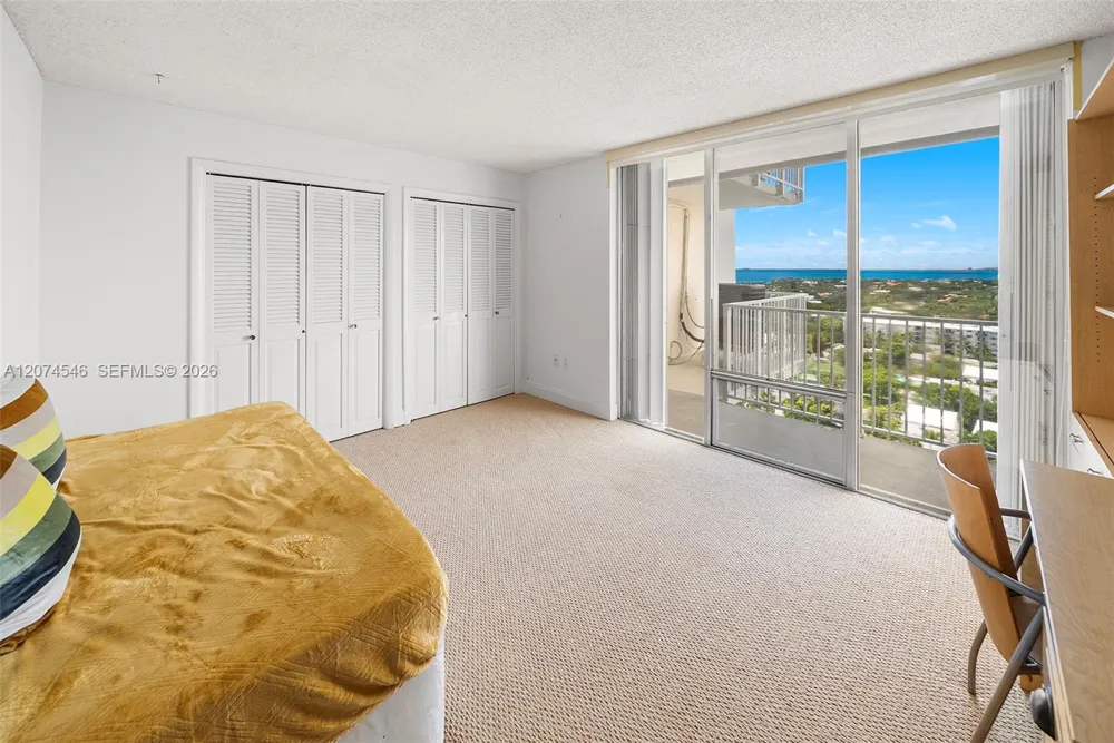 881 Ocean Dr #16F Key Biscayne, FL 33149