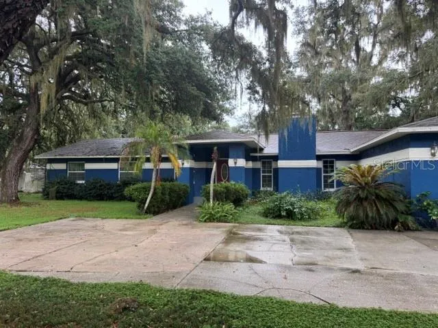 1121 OLD POLK CITY ROAD Lakeland, FL 33809