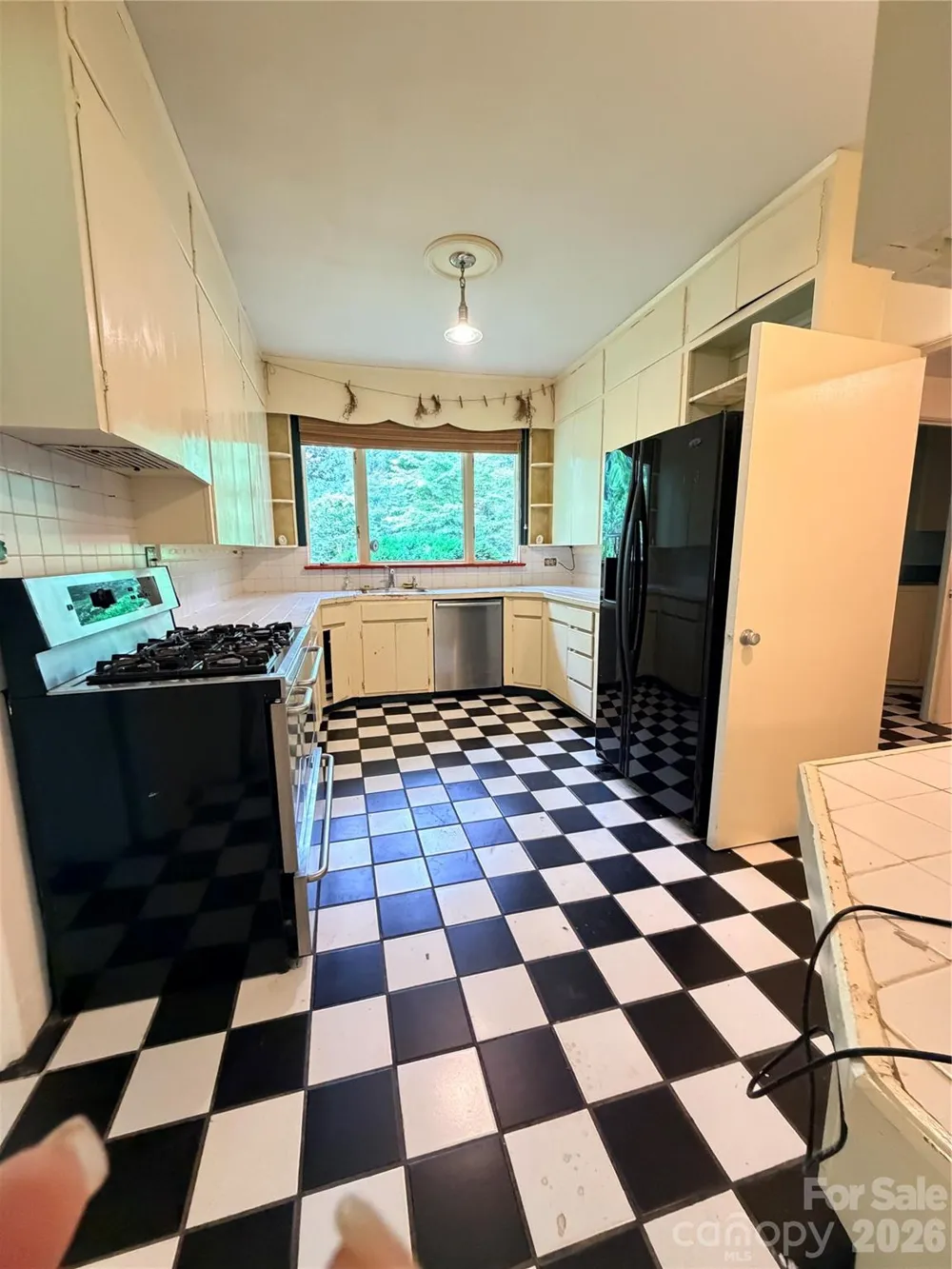 800 W 7th Street Newton, NC 28658
