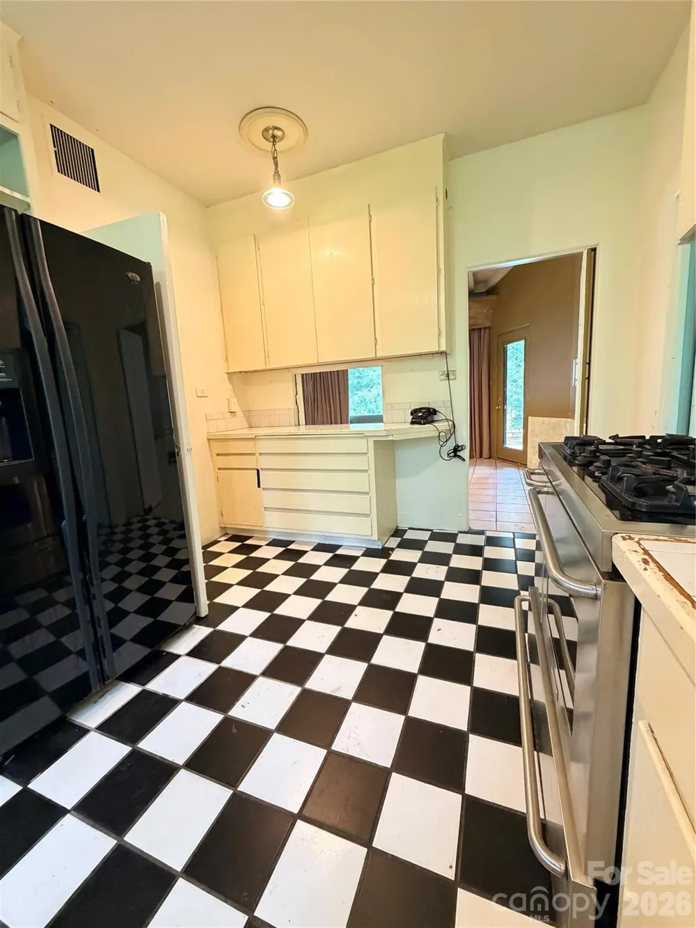 800 W 7th Street Newton, NC 28658