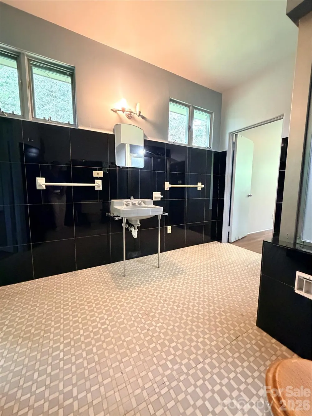 800 W 7th Street Newton, NC 28658
