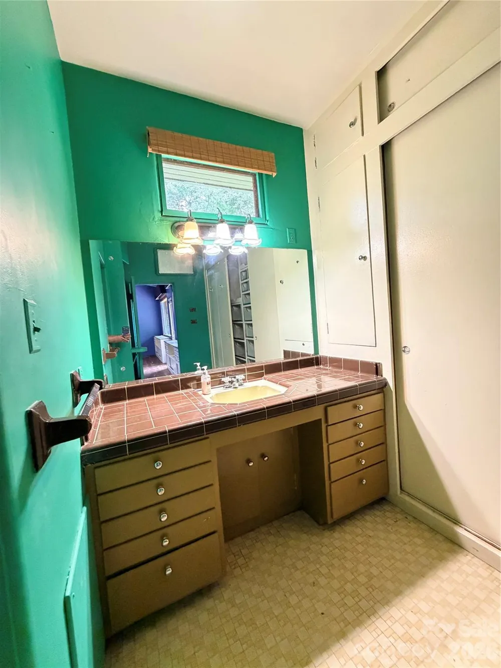 800 W 7th Street Newton, NC 28658