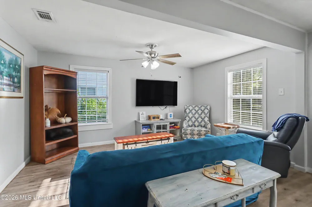 1915 9th Street Pascagoula, MS 39567