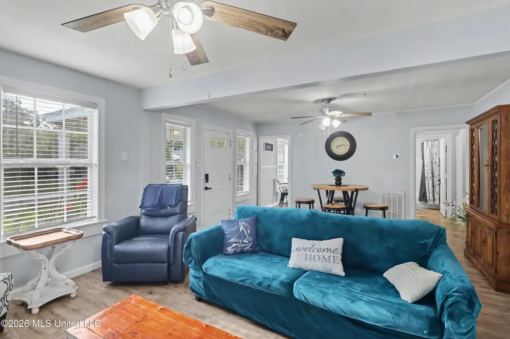1915 9th Street Pascagoula, MS 39567