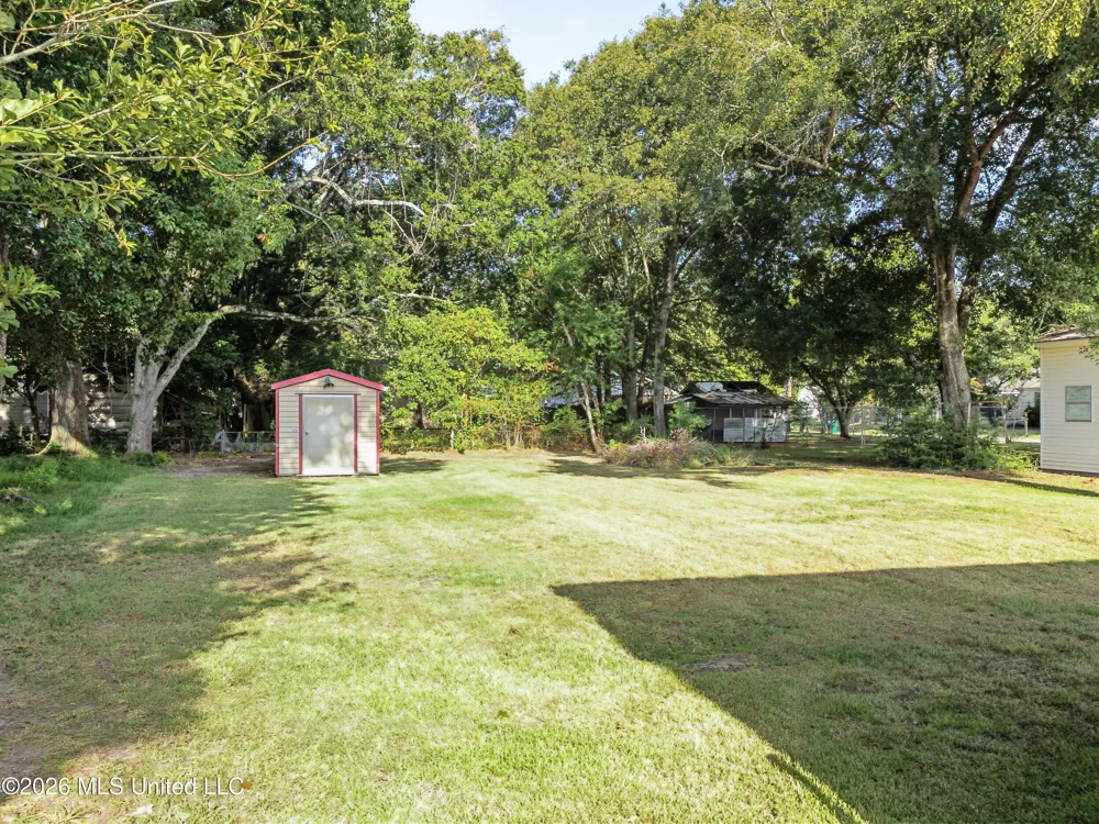 1915 9th Street Pascagoula, MS 39567