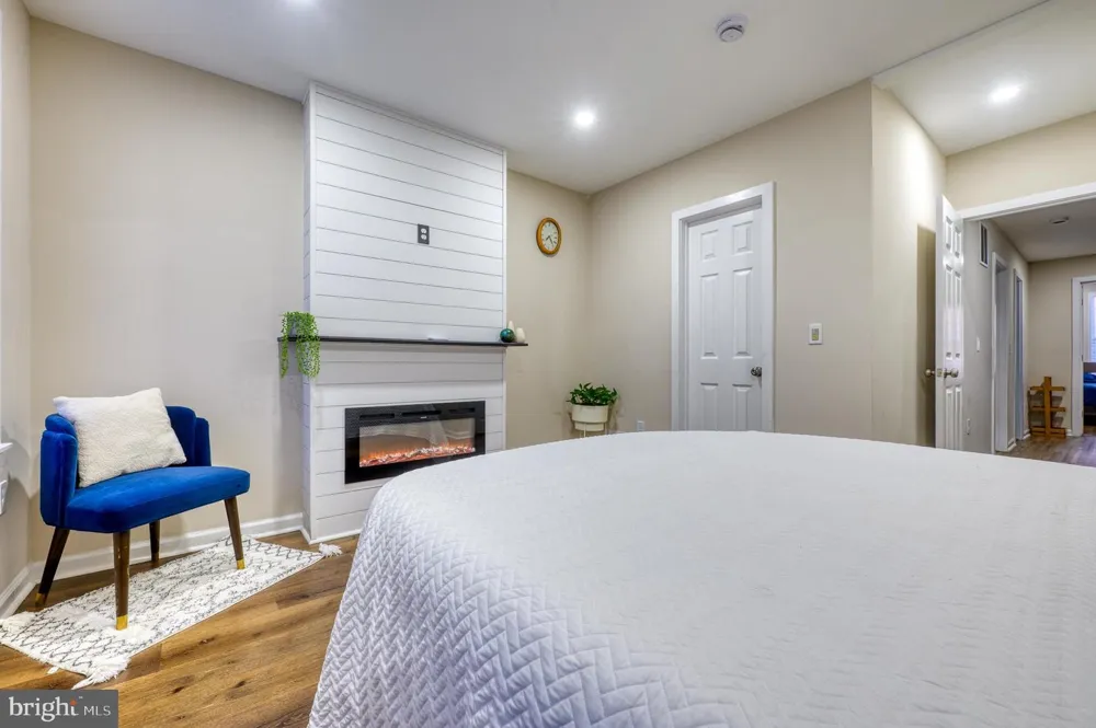 972 FRANKLINTOWN ROAD Baltimore, MD 21216
