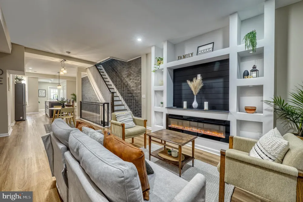 972 FRANKLINTOWN ROAD Baltimore, MD 21216