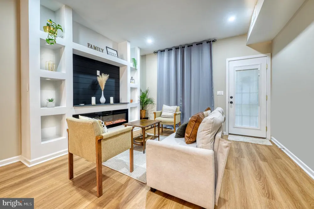 972 FRANKLINTOWN ROAD Baltimore, MD 21216