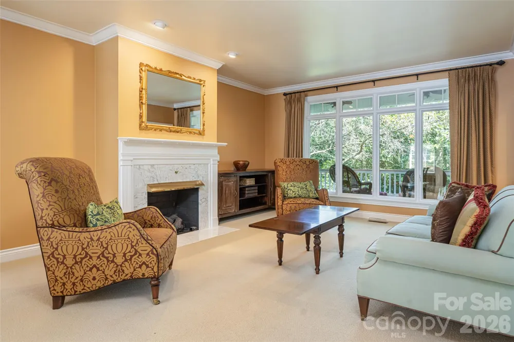 8 Clovelly Way Asheville, NC 28803