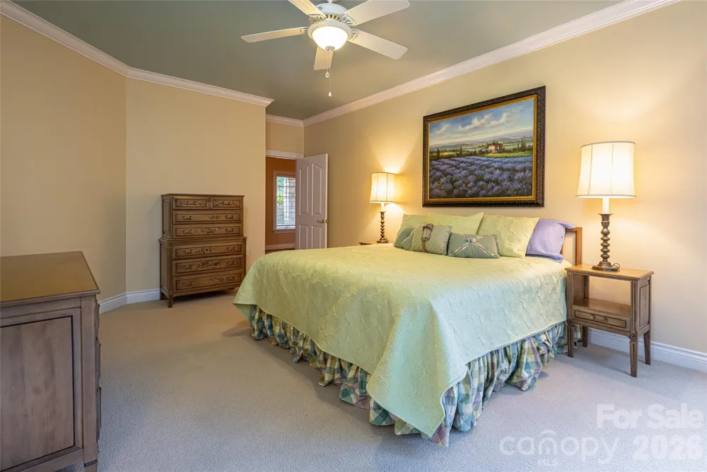 8 Clovelly Way Asheville, NC 28803