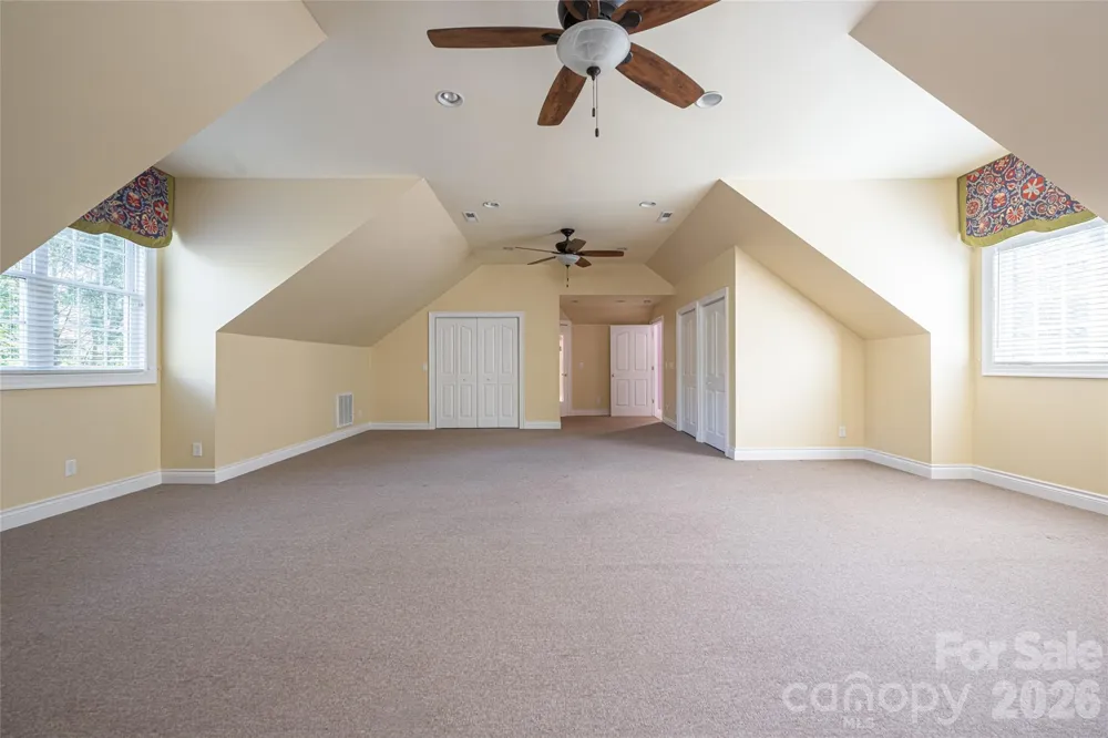8 Clovelly Way Asheville, NC 28803